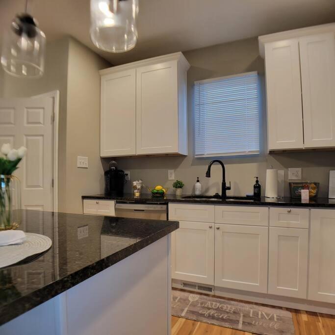 Вилла 2 Bd 2 Bath - 5 Min To Downtown Индианаполис Экстерьер фото